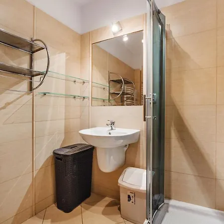 Rzemieslnicza, Sun & Snow *